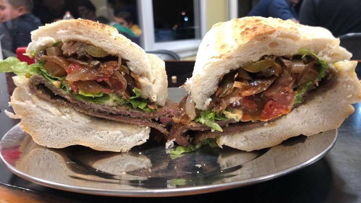 Sándwich de milanesa. Foto/Instagran: @sanguchesdemilanesa