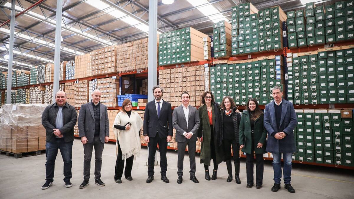 Santiago Cafiero junto a Andrés Watson en el Parque Industrial Tecnológico de Florencio Varela. Foto: Prensa.