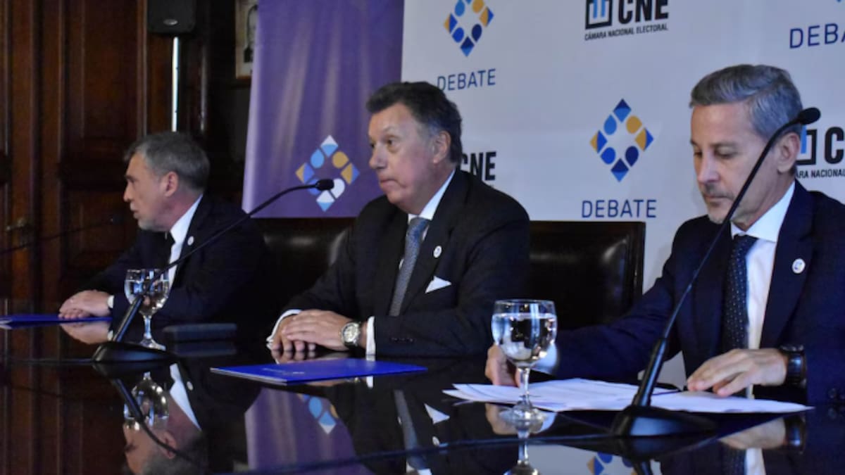 La Cámara Electoral declaró nulo el DNU que transfería el trámite de ciudadanía argentina a Migraciones