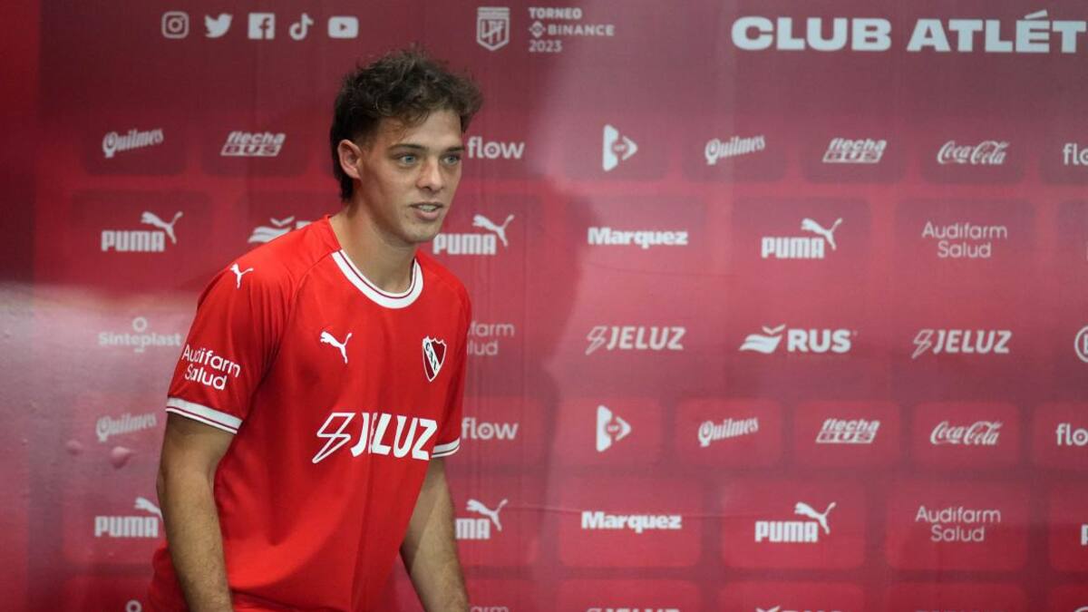 Santiago Maratea, colecta por Independiente. Foto: NA