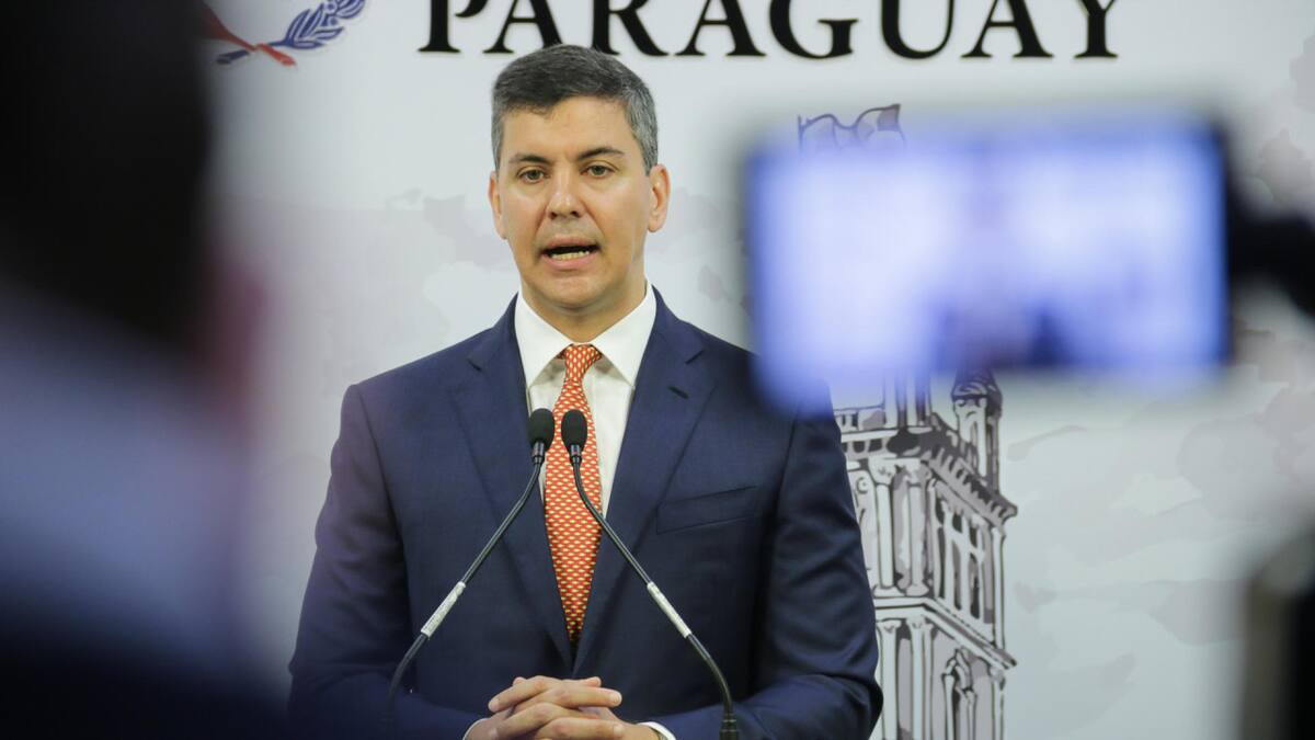 Santiago Peña. Foto: EFE.