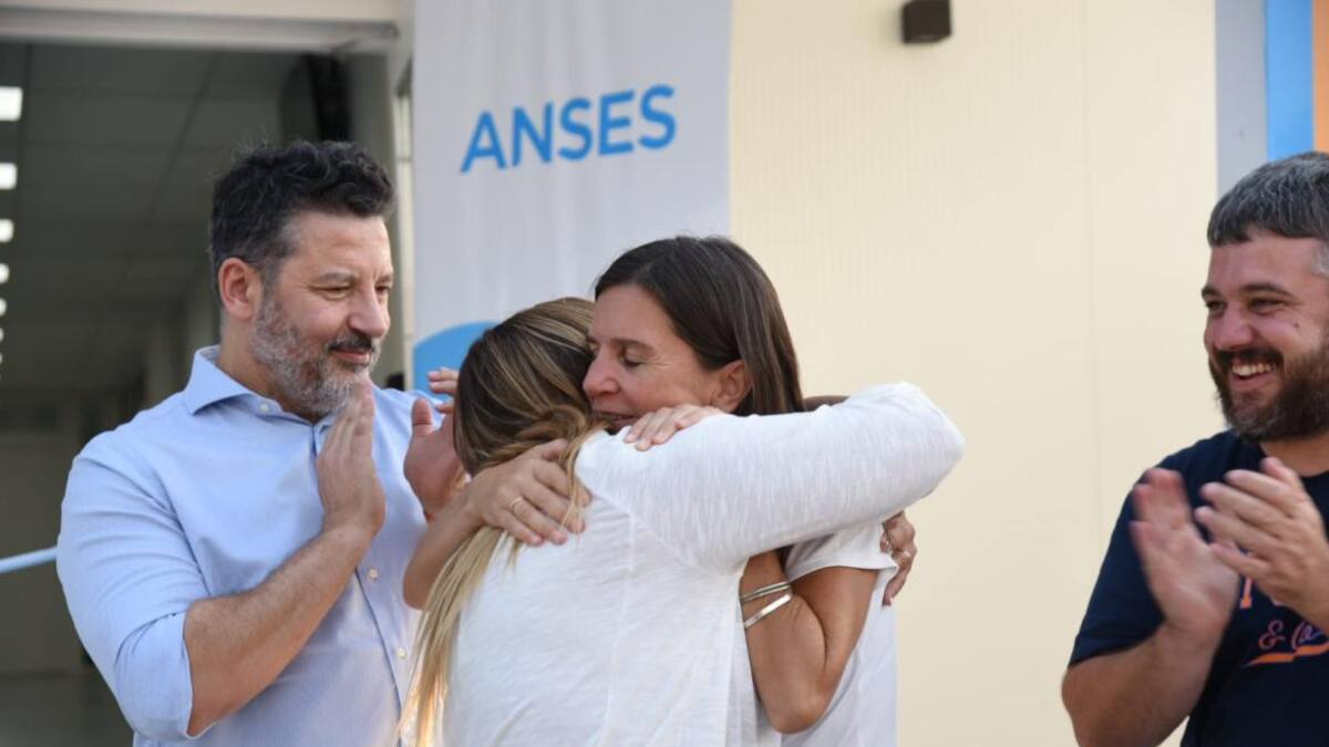 Se inauguró una nueva oficina de Anses en Merlo