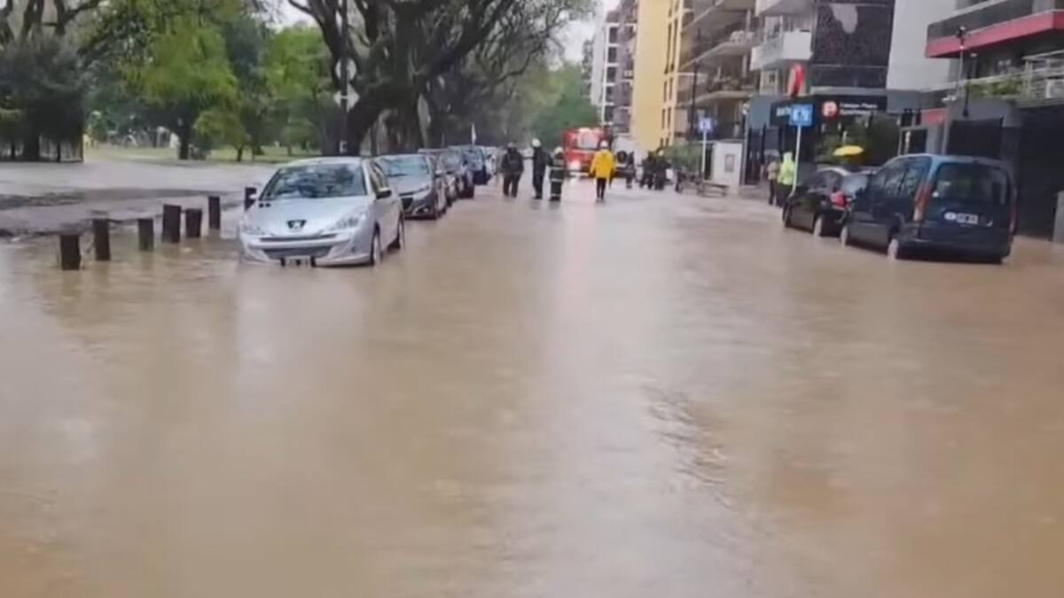 Hay complicaciones en el tránsito y vecinos no pueden salir de sus casas.