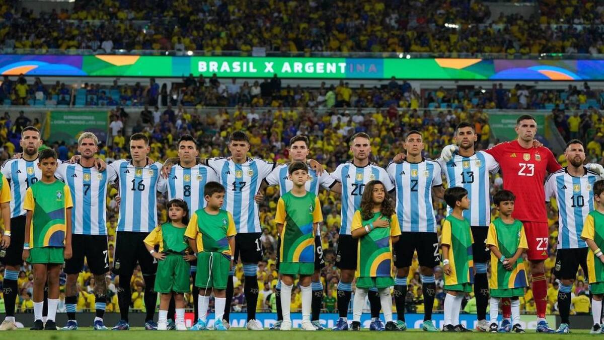Selección Argentina vs. Brasil. Foto: Instagram @locelsogiovani.