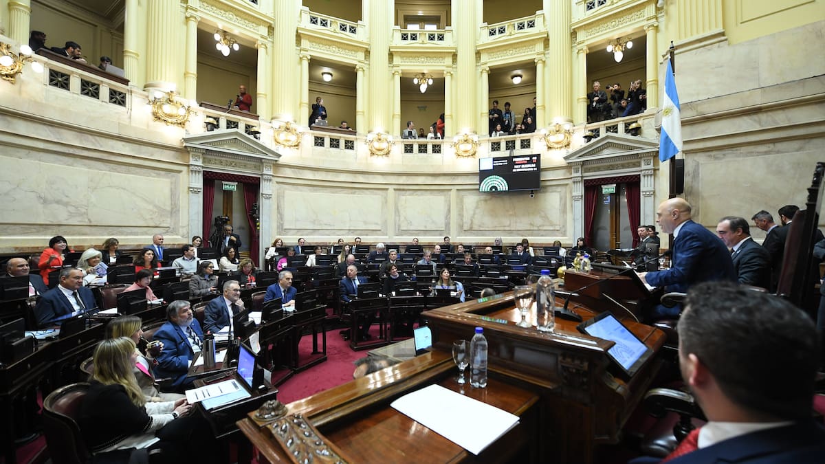 Sesión en el Senado.