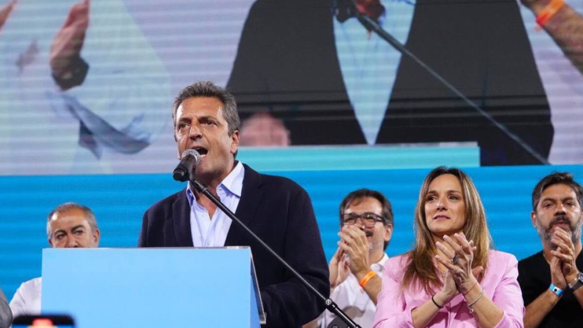 Massa reapareció con una autocrítica: "El error nuestro es pararnos con el dedo acusador"