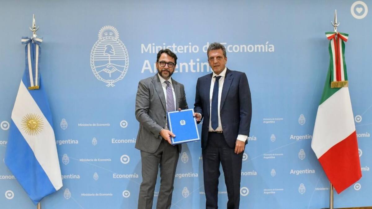 Sergio Massa y embajador de Italia en Argentina, foto NA