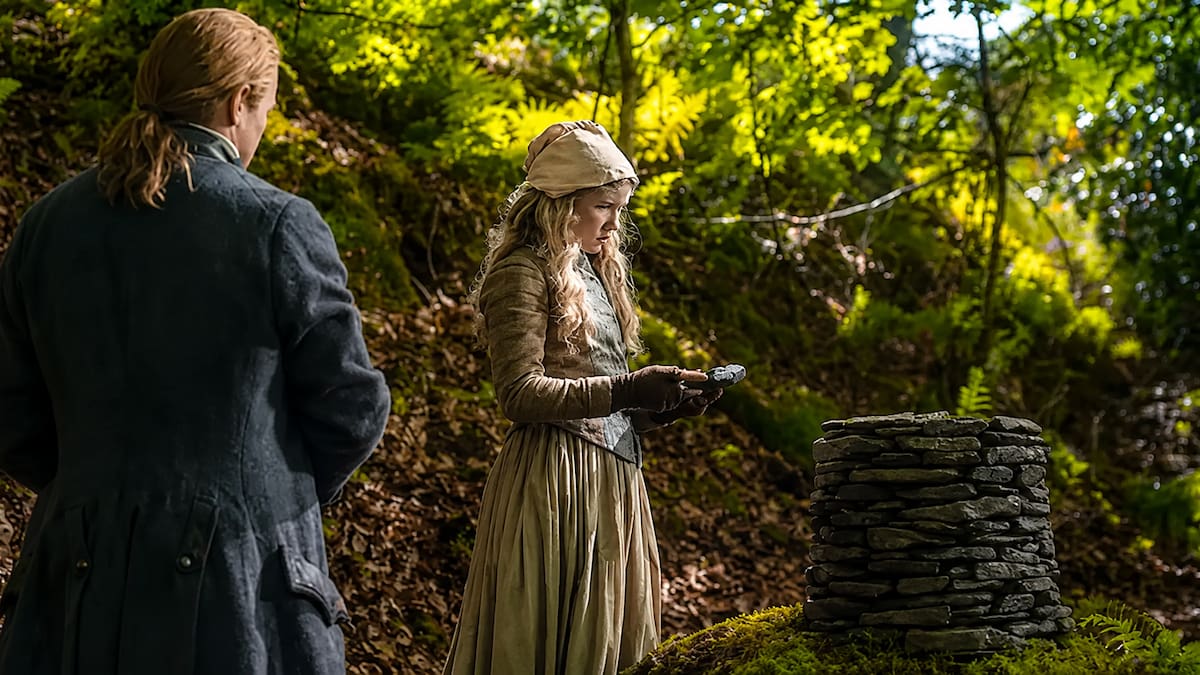 Outlander terminó, pero dejó una pista que podría abrir la puerta al próximo spin-off y casi nadie la vio