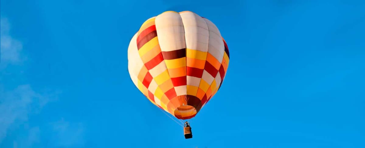 Show de globos aerostáticos en la Ciudad.