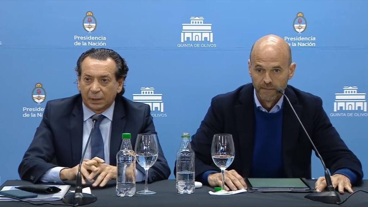 Sica y Dietrich, medidas económicas del Gobierno, Conferencia de prensa, Presidencia, Quinta de Olivos