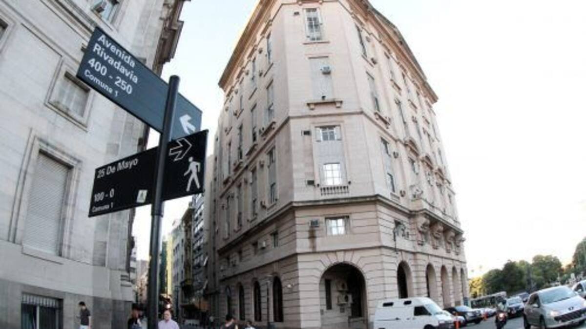 La SIDE movió fichas y avanzó en el intercambio de información con otras áreas tras la polémica por el DNU