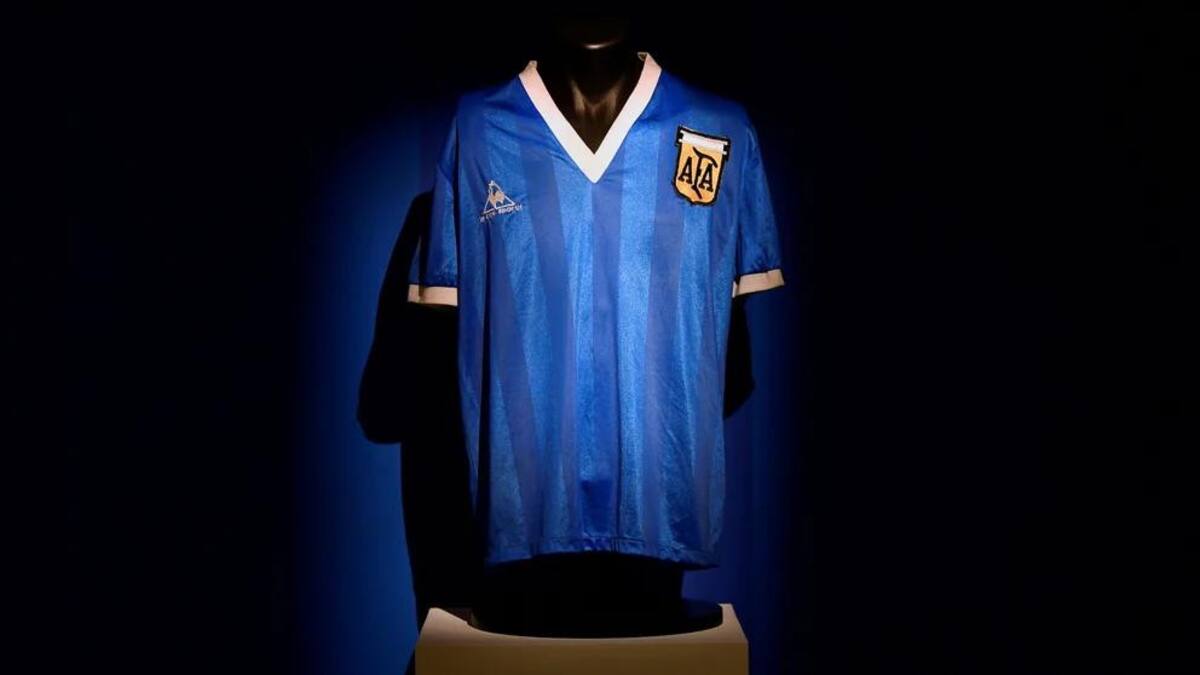Subasta remera Maradona