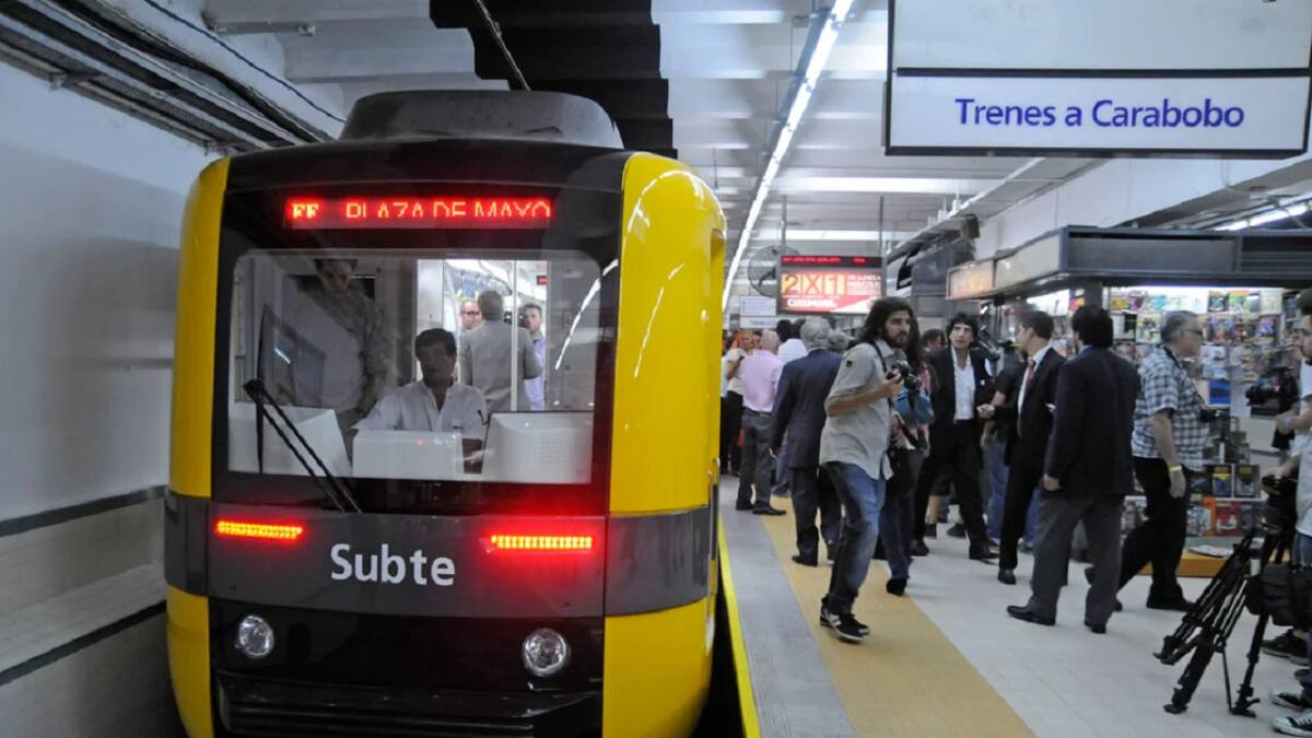 Subte, transporte público. Foto: NA