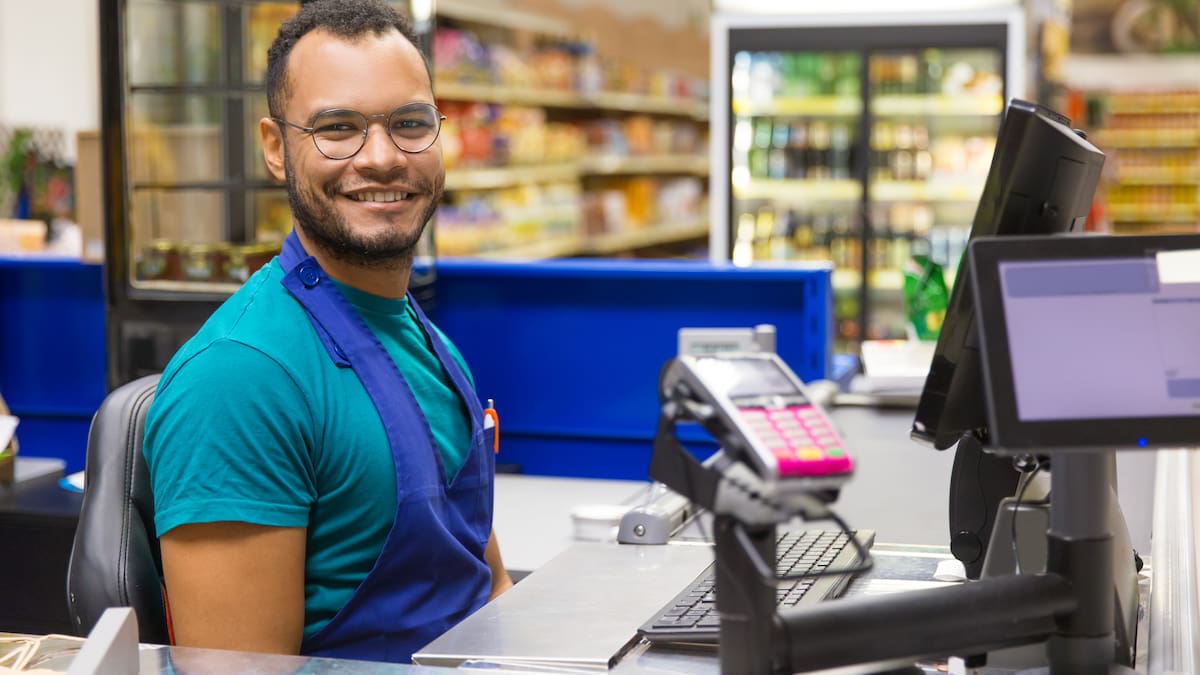 Cajeros de supermercado: cuánto cobran en agosto 2026 tras el último acuerdo salarial