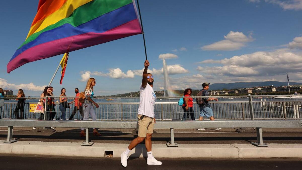 Suiza aprobó el matrimonio igualitario, Reuters