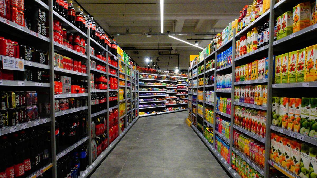 Supermercados del interior del país anuncian una rebaja de precios tras cruces entre alimenticias y comercios