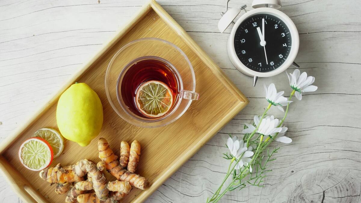 Té de jengibre con limón. Foto: Unsplash.