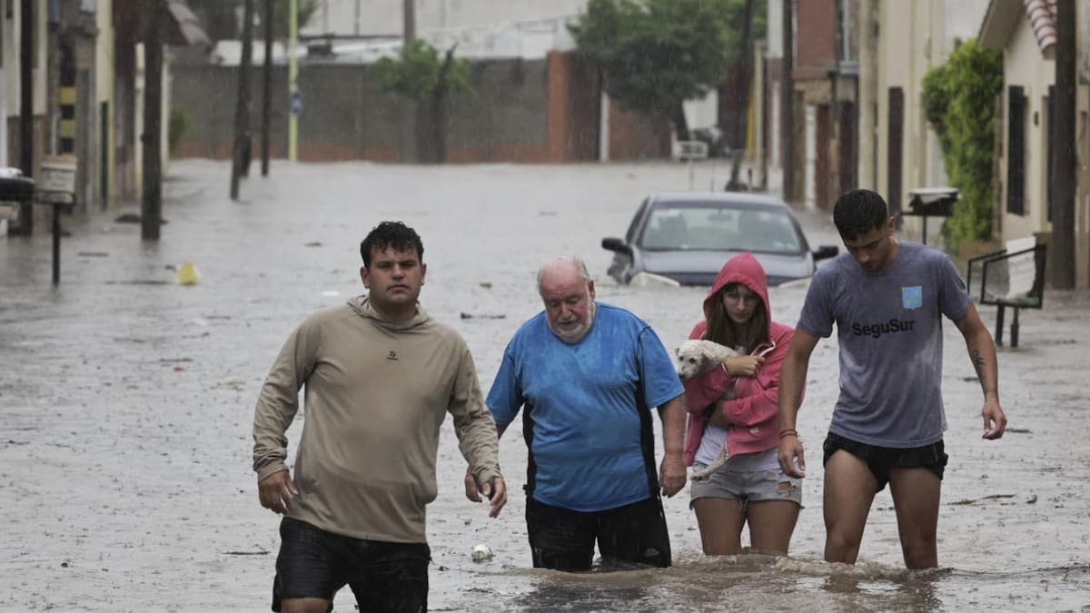 Las consecuencias del temporal en Bahía Blanca. Foto: EFE/Pablo Presti.
