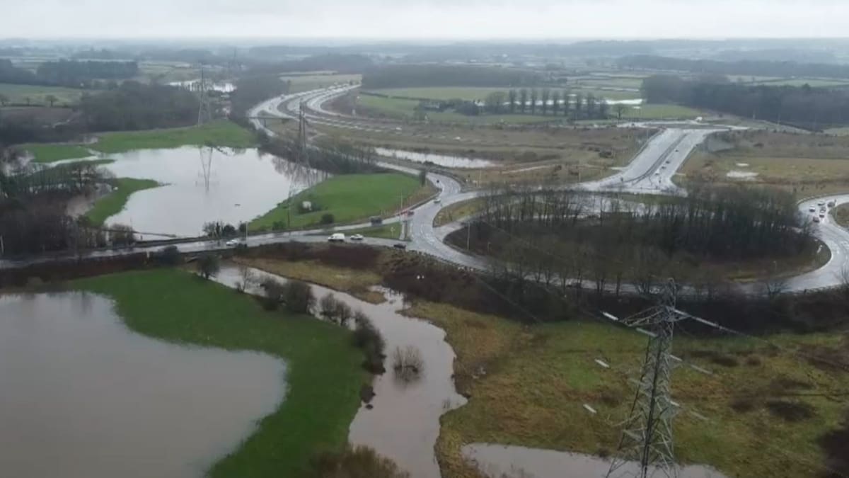 Temporal en Inglaterra. Foto: EFE.