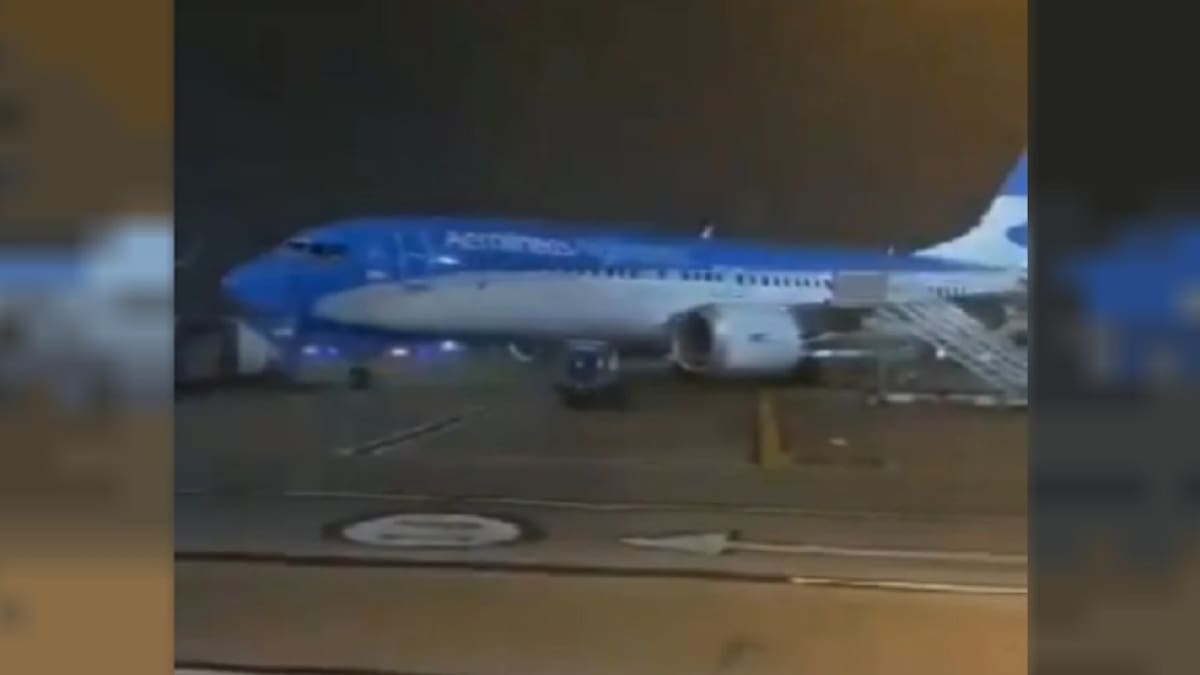 Temporal: vuelos cancelados y demorados en Ezeiza y Aeroparque. NA