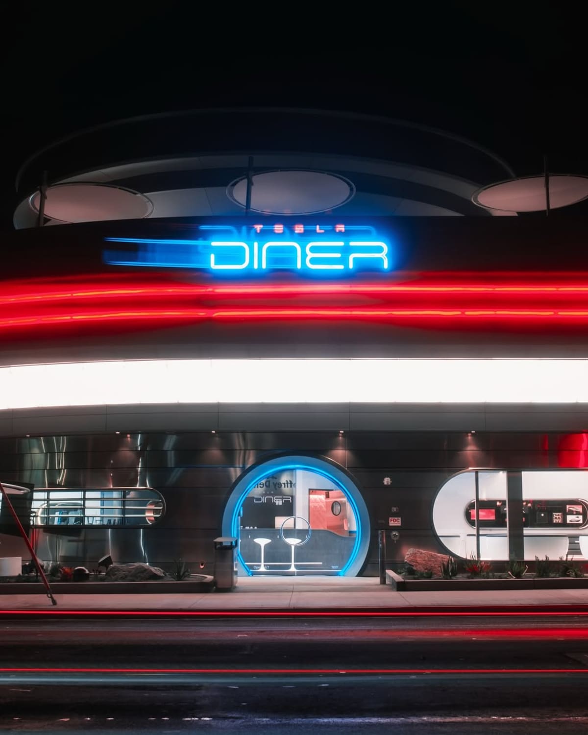 Tesla Diner, el restaurante de Tesla.