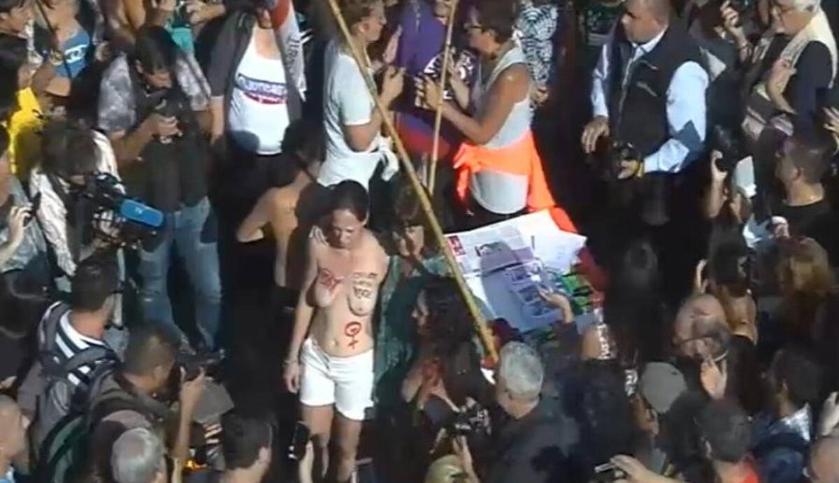 Tetazo en el Obelisco