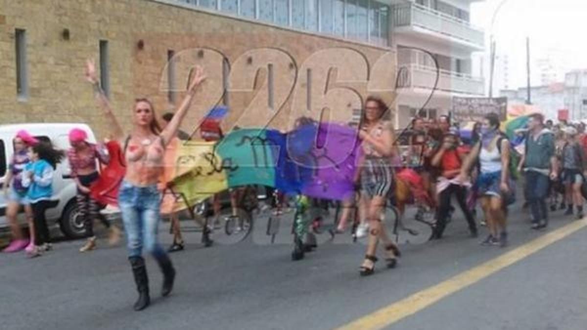 Tetazo en Necochea (2262)