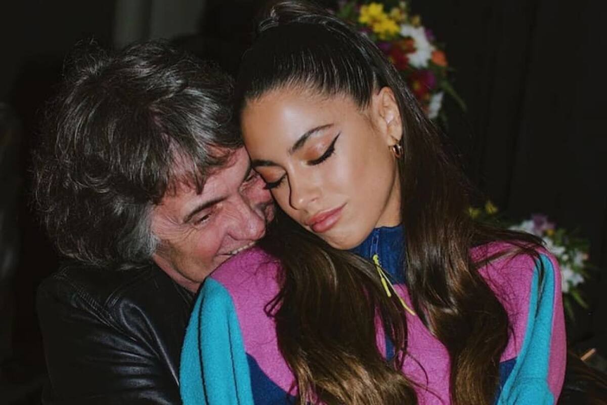 Tini Stoessel y Alejandro Stoessel. Foto: X