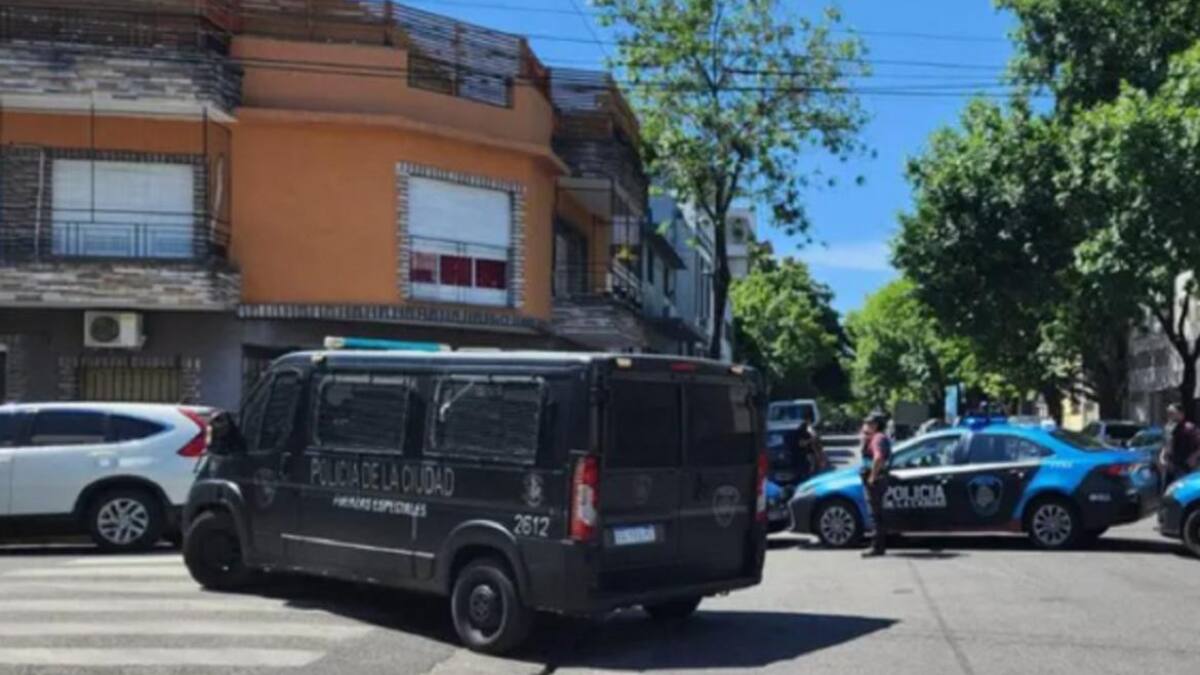 Tensión en Parque Chas: entraron a robar y tomaron como rehenes a los empleados de una fábrica