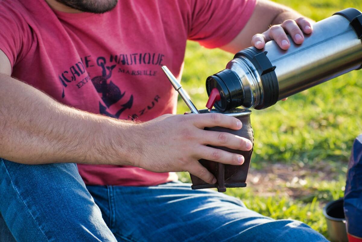 Tomar mate. Foto: Unsplash
