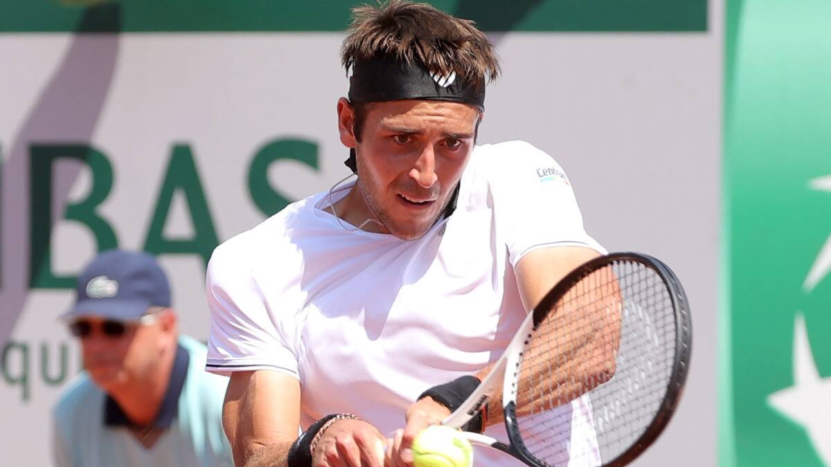 Tomás Etcheverry en Roland Garros. Foto: EFE.
