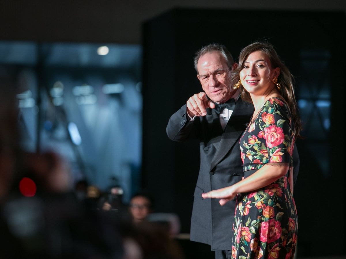 Tommy Lee Jones y su hija Victoria.