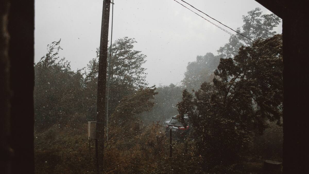 Alerta por fuertes vientos y frío: cuándo baja la temperatura y qué regiones se verán afectadas