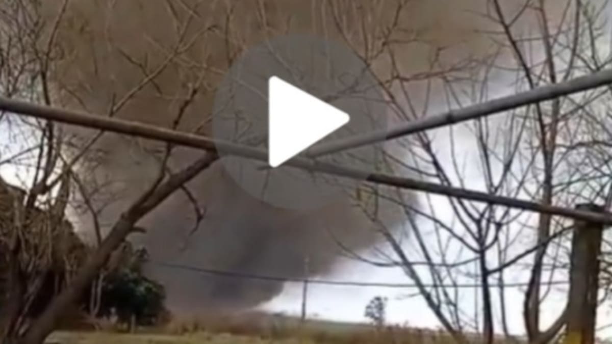 Impactante video: un tornado azotó a una zona rural cerca de Rosario y hay alerta naranja por granizo