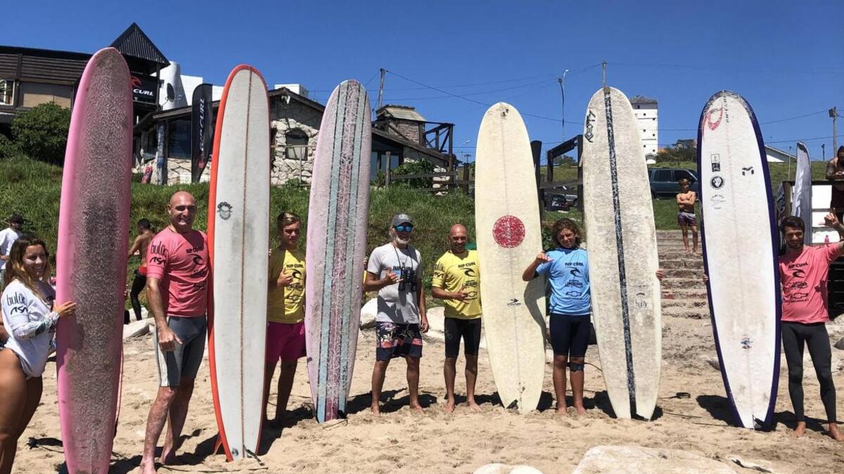 Torneo de Surf de Tablas Largas en Mar del Plata