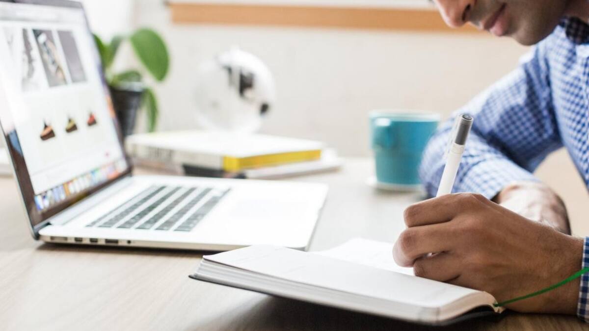 Trabajo, empleo, búsqueda de trabajo