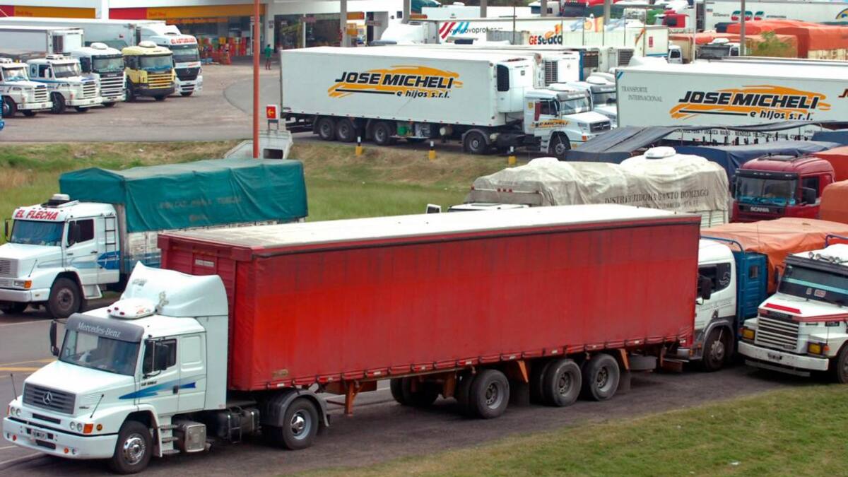 Transporte de carga, camiones, NA