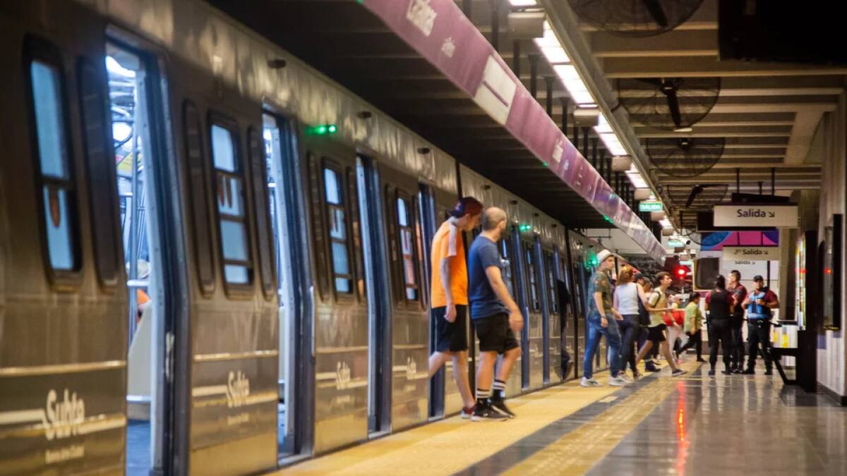 Transporte público, subte. Foto: NA