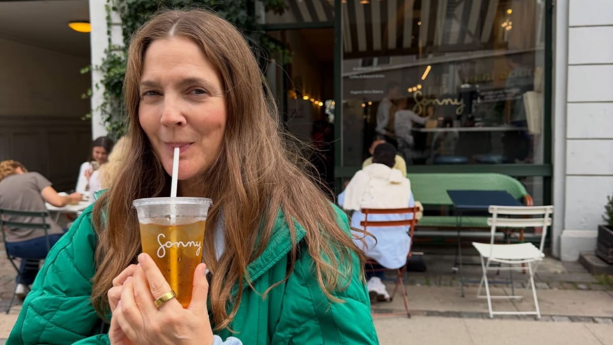 Drew Barrymore, de 51 años, compró una casa del siglo XVIII por US$4,4 millones, la remodeló durante 24 meses y la vendió