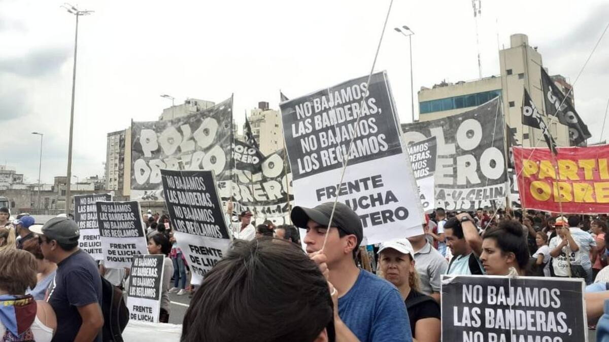 Tras una protesta sorpresiva, organizaciones sociales liberaron la Autopista 25 de Mayo