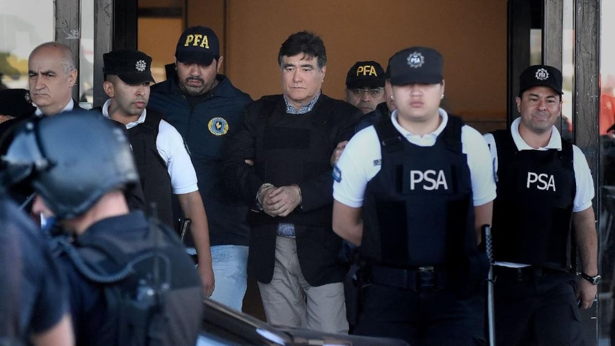 Traslado de Carlos Zannini a Comodoro Py