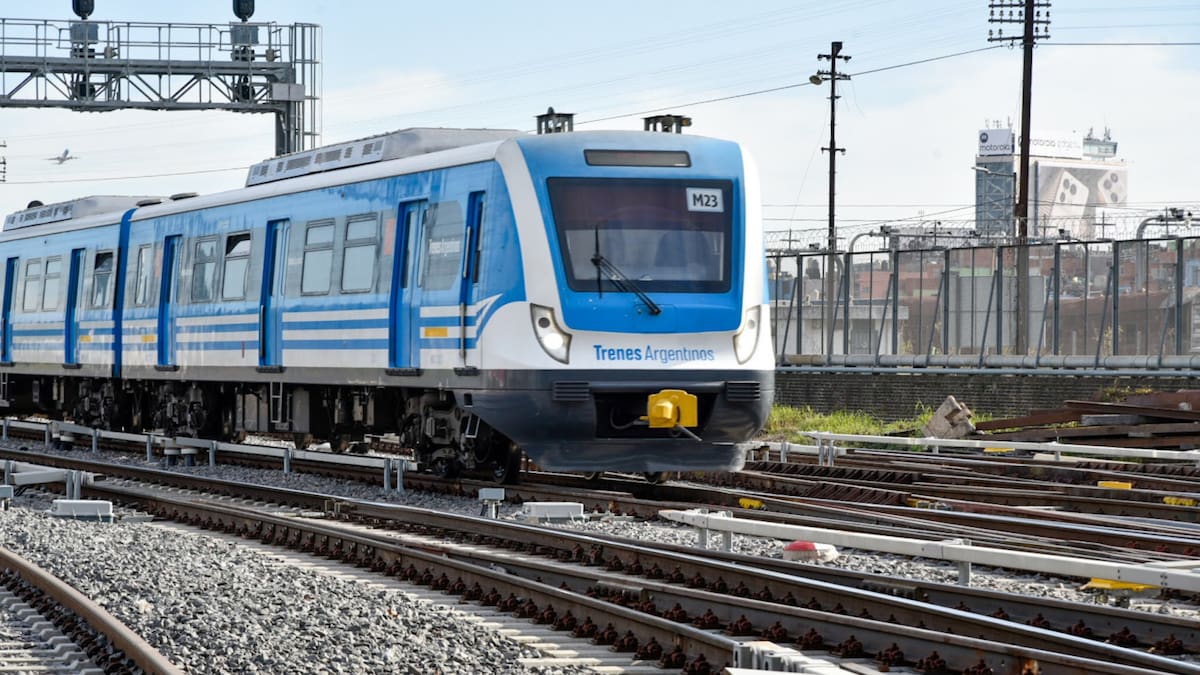 Cómo funcionan los trenes hoy: así operan este viernes 26 junio de 2026