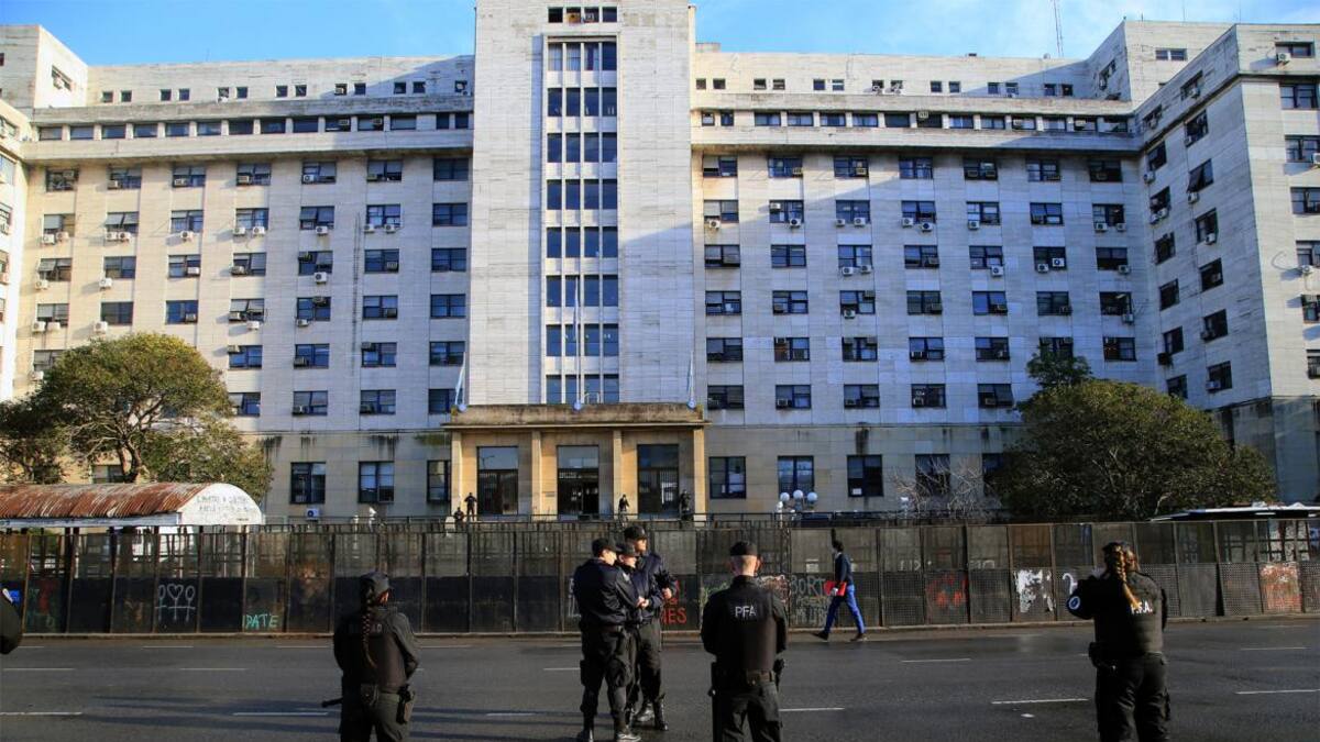 Tribunales de Comodoro Py (NA)