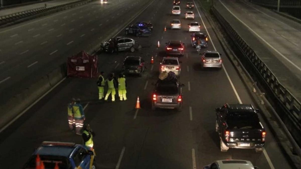 Fotografía ilustrativa. El impactante choque en la General Paz fue protagonizado por dos autos y una camioneta.