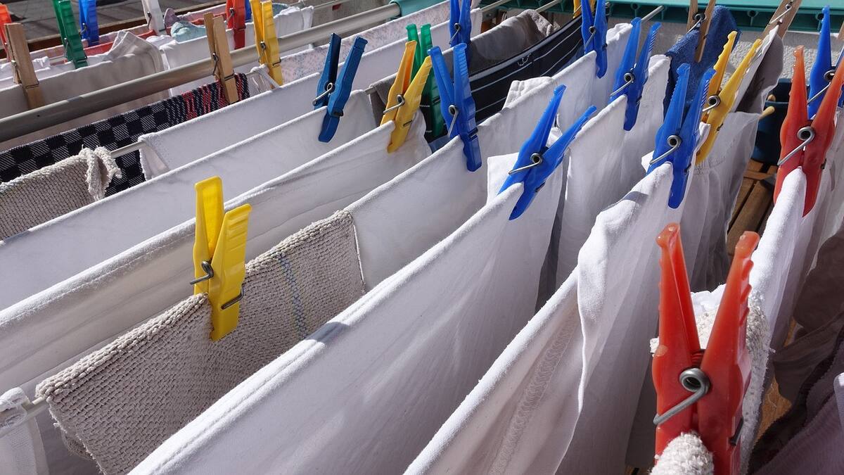 Trucos para secar la ropa en días lluviosos. Foto: Unsplash.