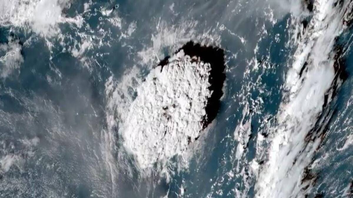 Tsunami en Tonga provocado por la erupción de un volcán