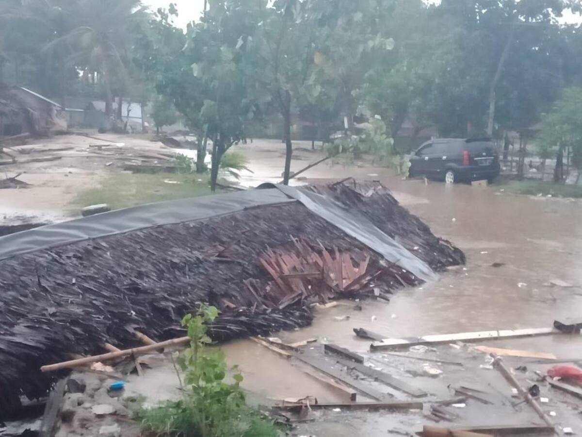 Tsunami Indonesia - Reuters