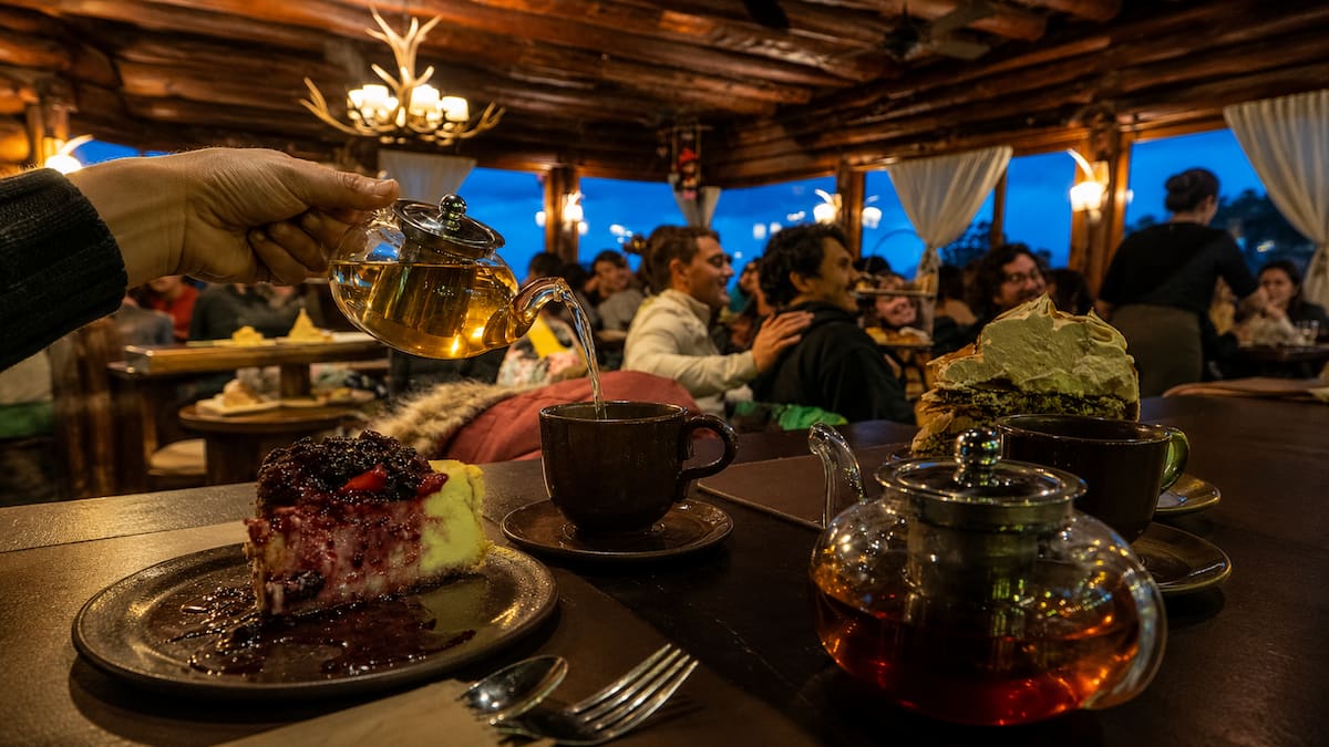 La casa de té más antigua de la Patagonia está frente al lago Lácar y nació del sueño de una joven inglesa