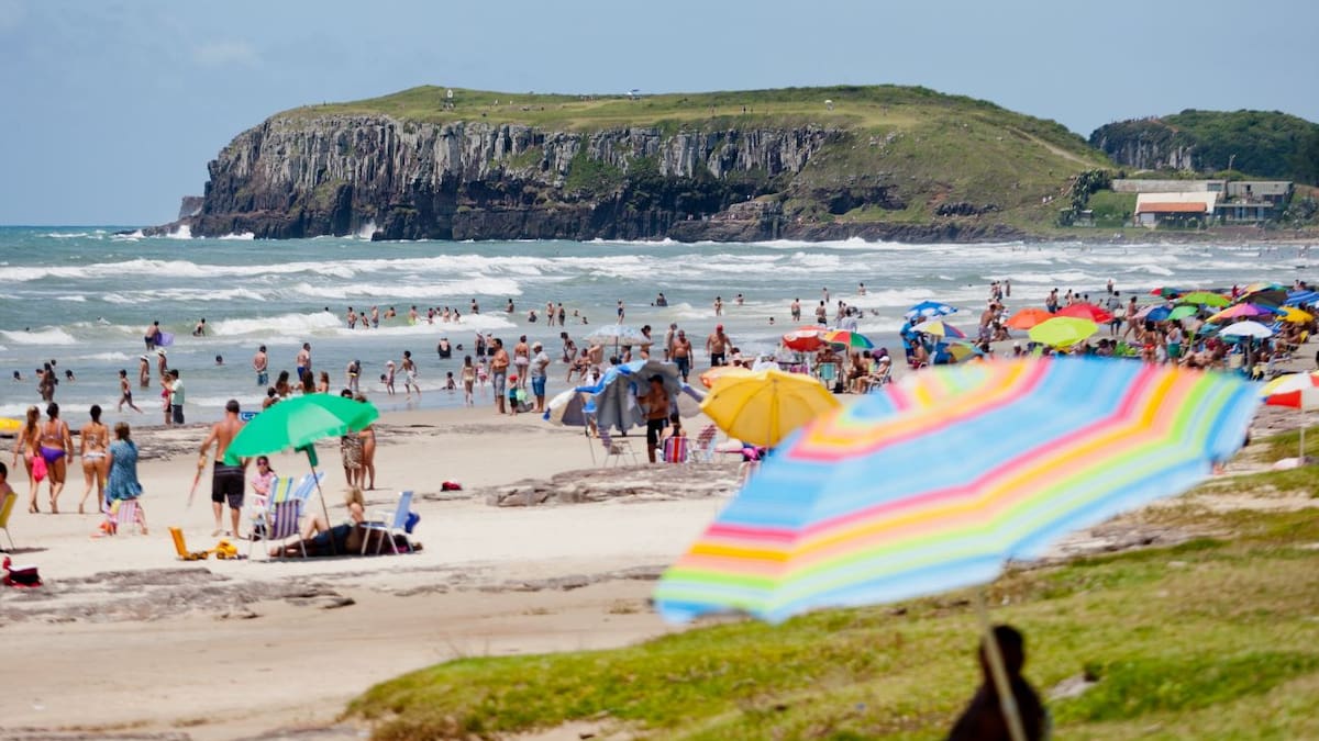 Dónde disfrutar de playas de ensueño a corta distancia