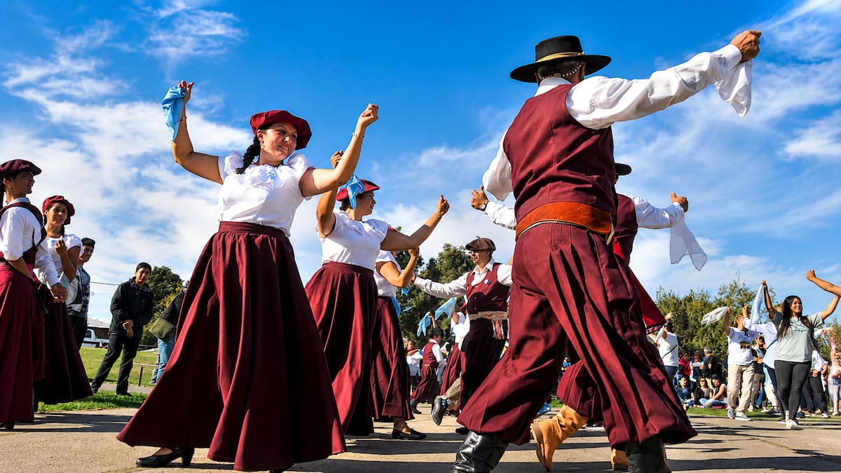 Santa Trinidad: gran baile familiar en el Club San Martín este 30 de mayo con cumbia y folklore